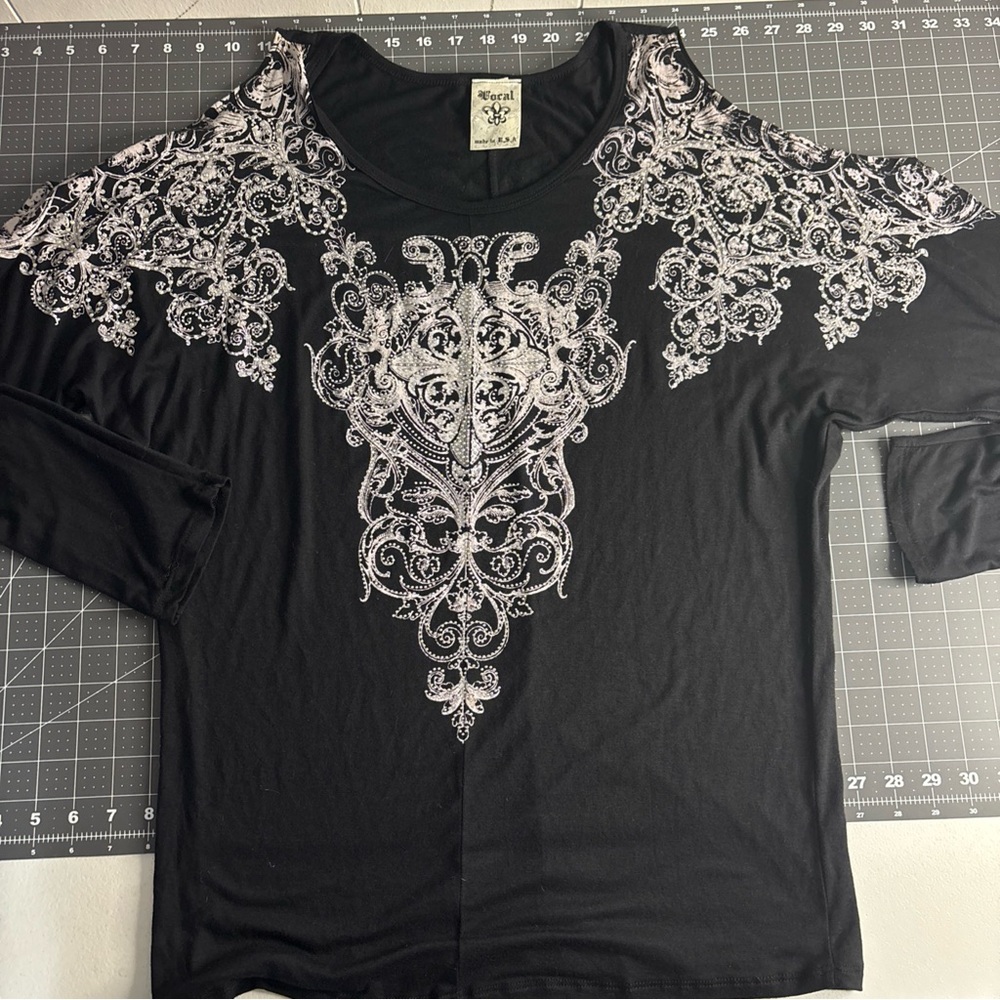 Vocal Rhinestone Bedazzled Black Cold Shoulder Blouse Top Size X Large Made USA